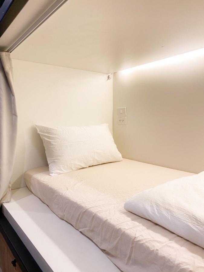 Ben&Pooh Hostel Bangkok Kültér fotó